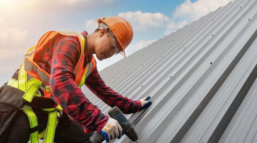 Professional gutter cleaning in Peel, AR